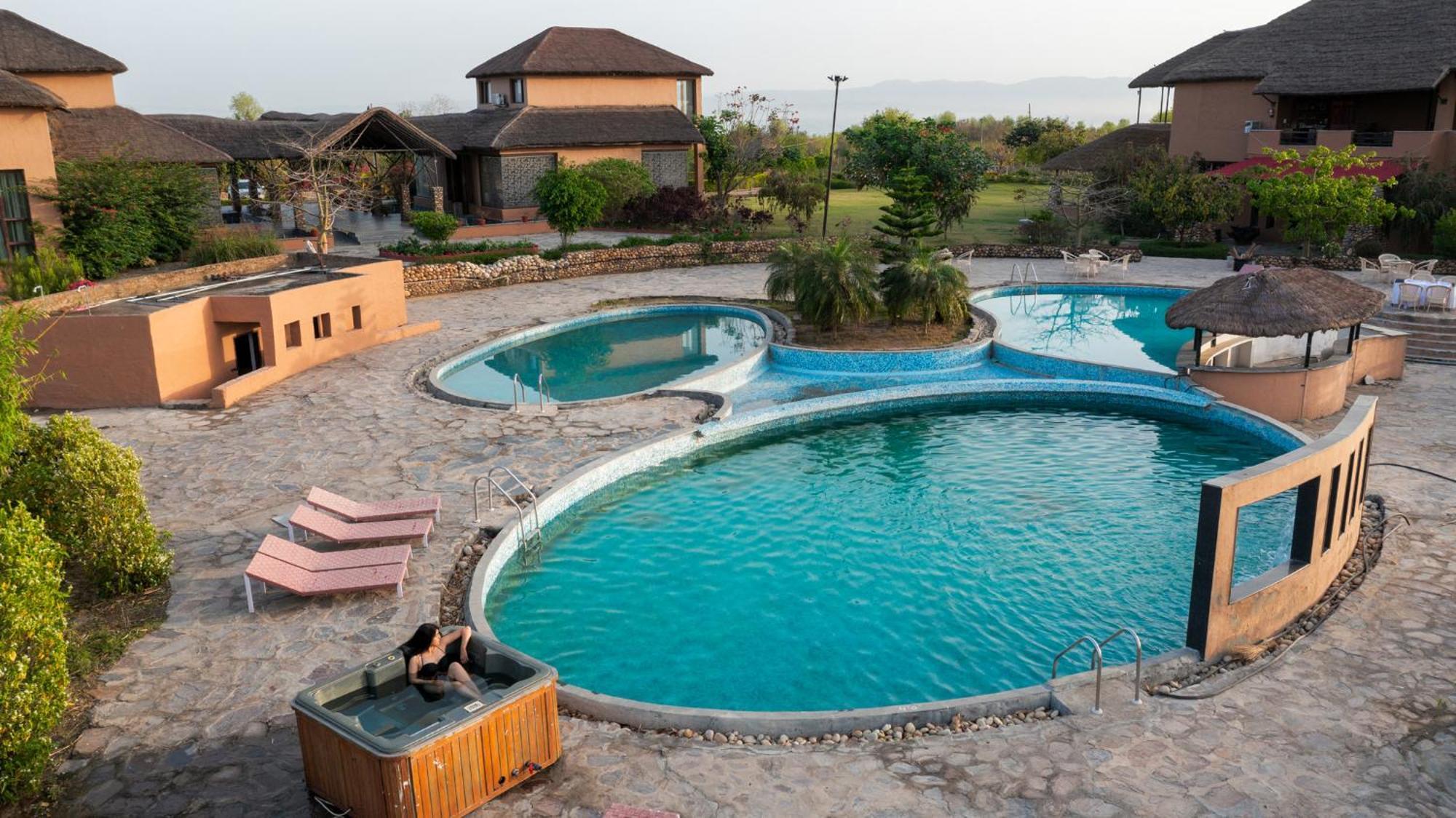 Gaj Resort, A Member Of Radisson Individuals Retreats Binewāl Екстериор снимка